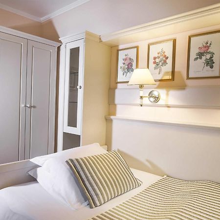 Karlsbad Grande Madonna Hotel ภายนอก รูปภาพ