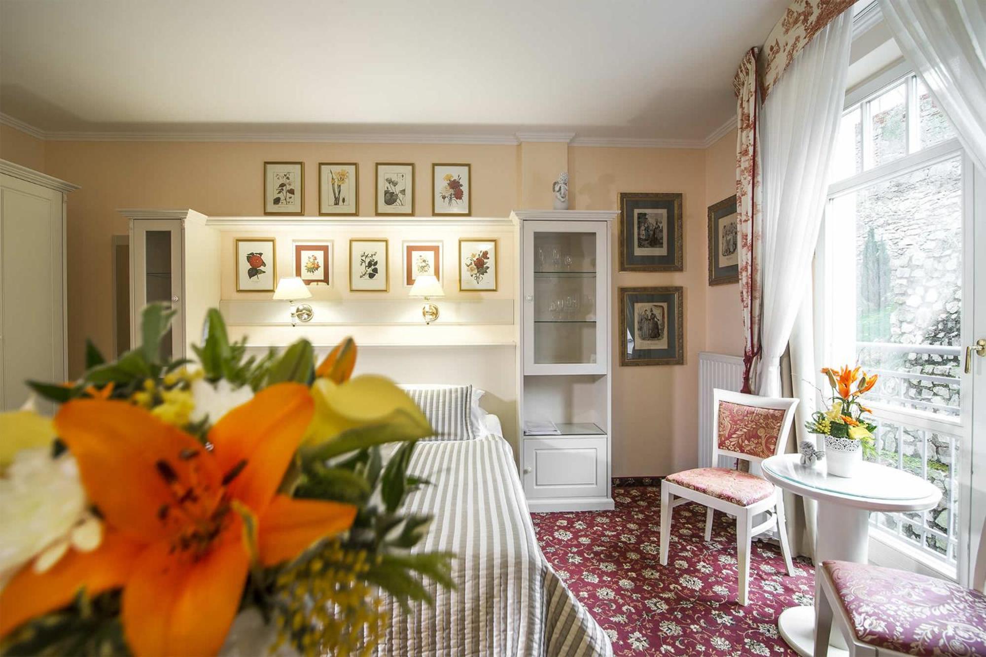 Karlsbad Grande Madonna Hotel ภายนอก รูปภาพ