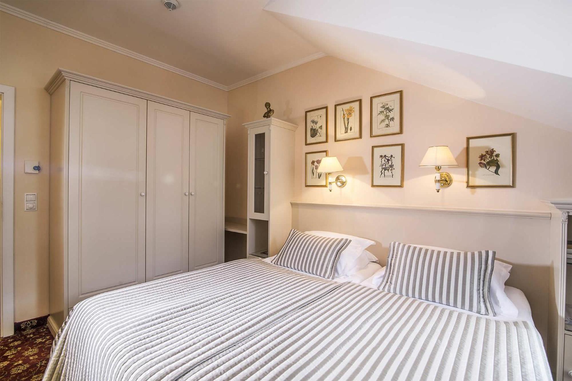 Karlsbad Grande Madonna Hotel ภายนอก รูปภาพ