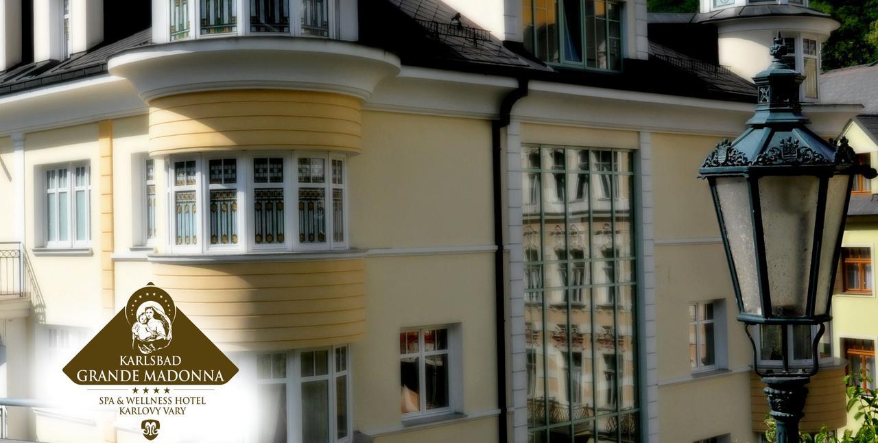 Karlsbad Grande Madonna Hotel ภายนอก รูปภาพ