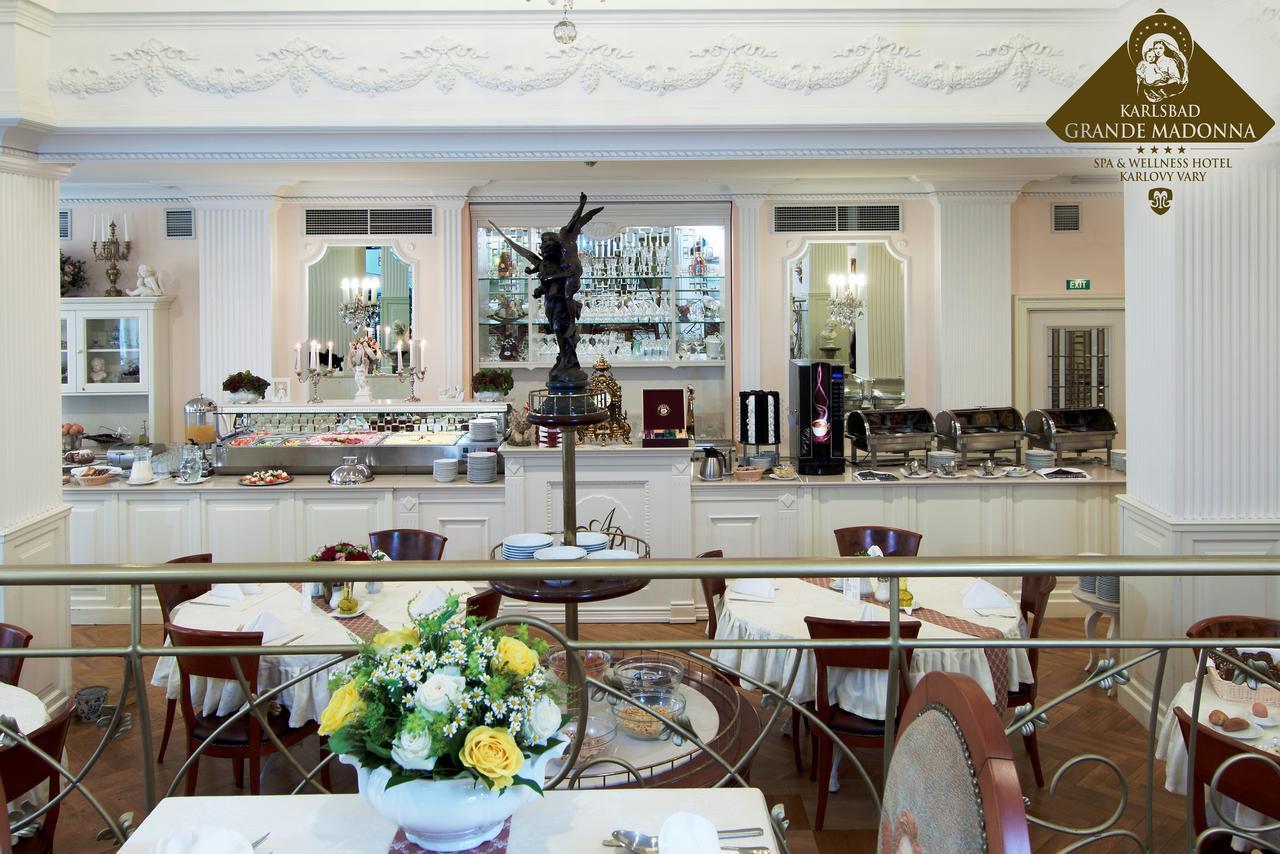 Karlsbad Grande Madonna Hotel ภายนอก รูปภาพ
