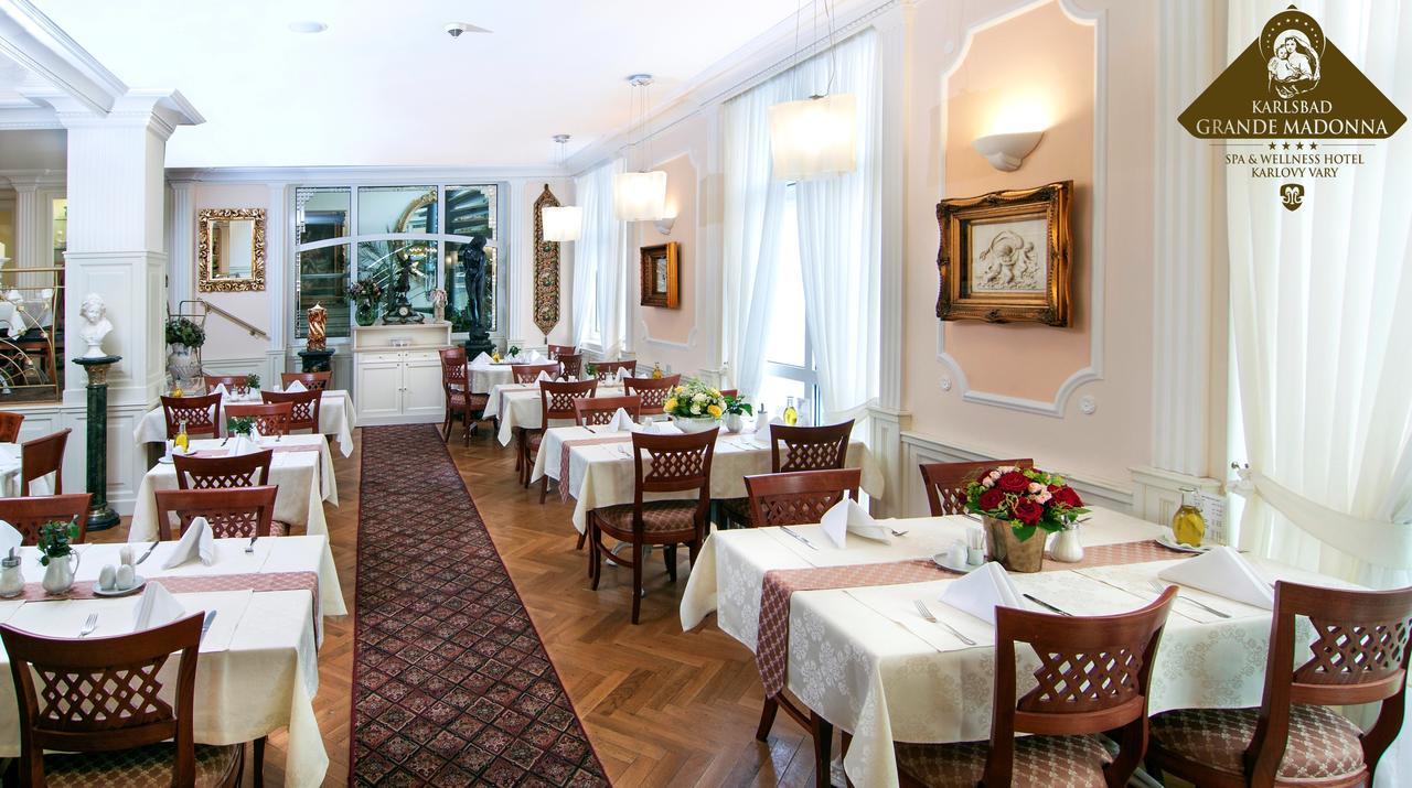 Karlsbad Grande Madonna Hotel ภายนอก รูปภาพ